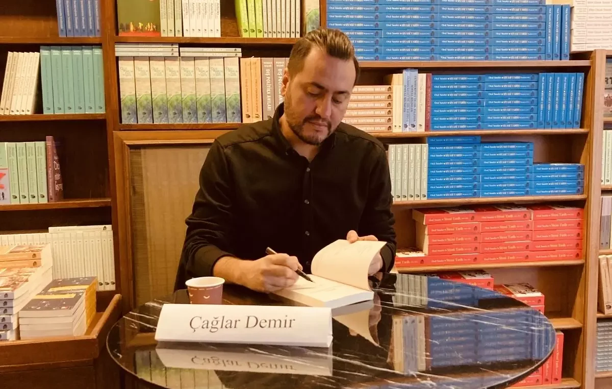 İntikam Duygusuyla Yürüyenler / Ömür Müzeyyen Yılmaz